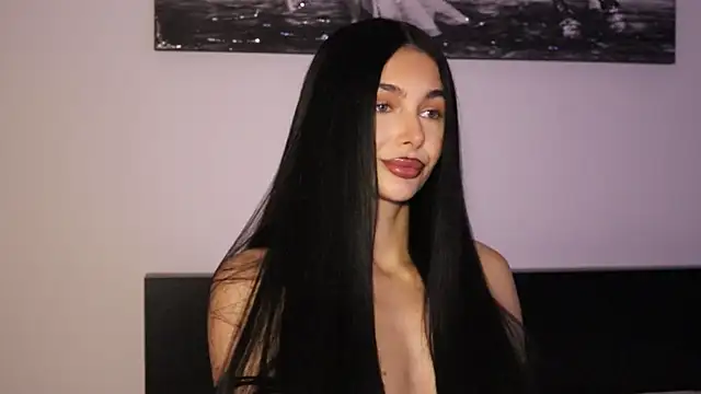 IvyKaelani online show from October 2025 01:35:02 PM