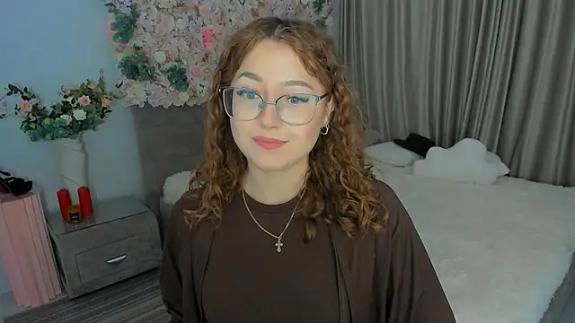 SereneFlame online show from September 2025 04:19:01 PM