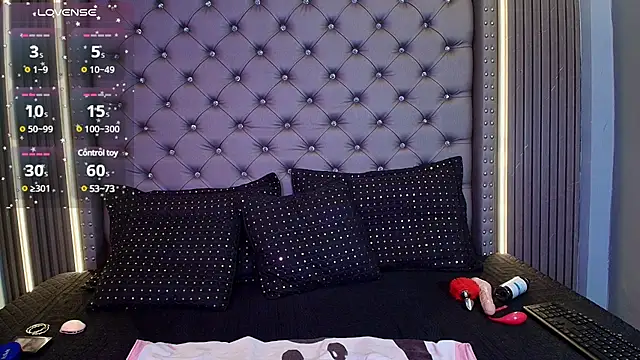 CAMILA JHONS online show from December 2024 01:53:02 PM