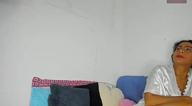 Snapshot of Nenita_Hot_ chatting on March 2025 10:58:02 PM Nenita Hot online show from March 2025 10:58:02 PM