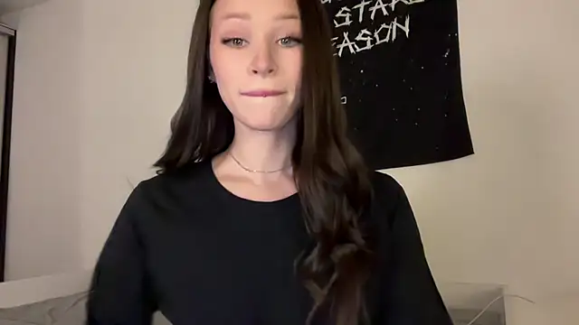 Snapshot of ur_molly chatting on October 2025 01:03:02 PM ur molly online show from October 2025 01:03:02 PM