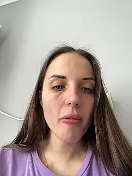 AmiLavs online show from February 2025 10:48:02 AM