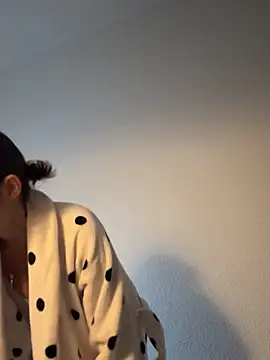 Snapshot of EmilyWi_ chatting on October 2025 03:55:01 PM EmilyWi  online show from October 2025 03:55:01 PM