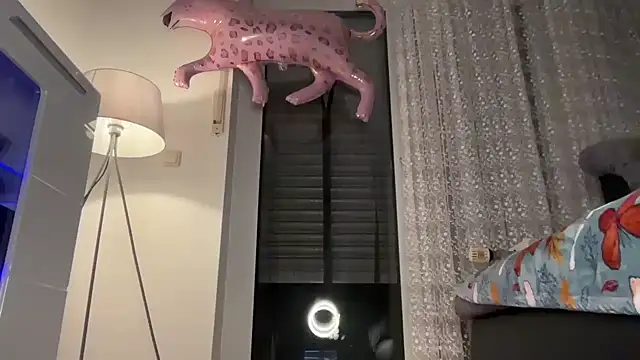 EmilyWi  online show from December 2025 10:15:01 PM