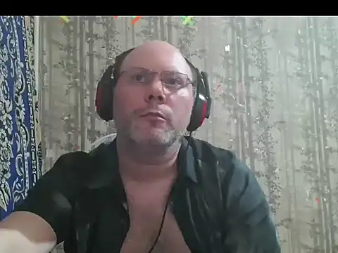 Snapshot of AgnichBan chatting on November 2025 03:01:01 PM AgnichBan online show from November 2025 03:01:01 PM