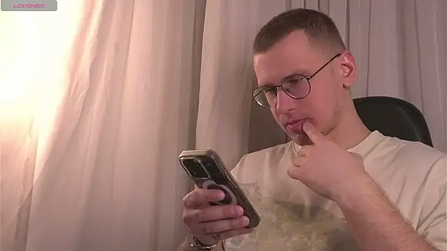 Snapshot of vance_rulez chatting on January 2026 06:21:01 PM vance rulez online show from January 2026 06:21:01 PM