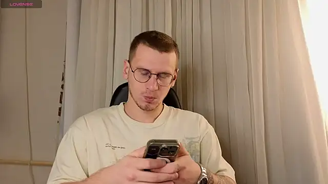 Snapshot of vance_rulez chatting on January 2026 07:39:01 PM vance rulez online show from January 2026 07:39:01 PM