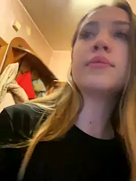 Emily the temptress  online show from December 2024 08:31:02 PM