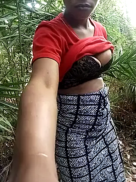 Snapshot of Yourlittlegirl19 chatting on December 2024 12:05:01 PM Yourlittlegirl19 online show from December 2024 12:05:01 PM
