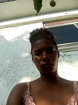 Snapshot of Yourlittlegirl19 chatting on December 2024 05:18:02 AM Yourlittlegirl19 online show from December 2024 05:18:02 AM