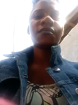 Snapshot of Yourlittlegirl19 chatting on February 2025 06:31:01 AM Yourlittlegirl19 online show from February 2025 06:31:01 AM
