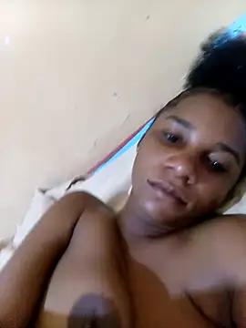 Snapshot of Yourlittlegirl19 chatting on February 2025 07:10:02 PM Yourlittlegirl19 online show from February 2025 07:10:02 PM