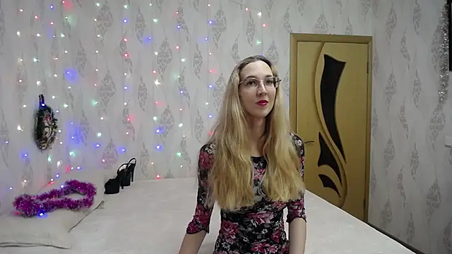 Snapshot of KlaryBrait chatting on January 2026 11:02:02 AM KlaryBrait online show from January 2026 11:02:02 AM