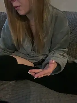 Snapshot of Mia_harmati chatting on January 2025 03:11:01 PM Mia harmati online show from January 2025 03:11:01 PM