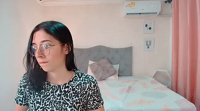 brooklove doll online show from March 2025 08:27:02 PM