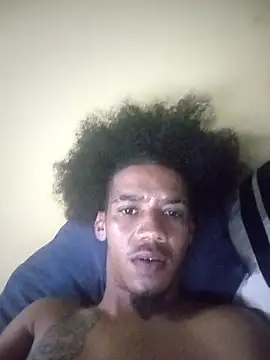 lionheart05 online show from December 2025 05:07:02 PM