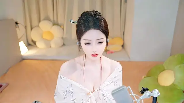 Snapshot of Eimile chatting on December 2024 06:06:01 PM Eimile online show from December 2024 06:06:01 PM