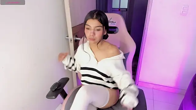 sofi soft  online show from May 2026 03:17:02 PM