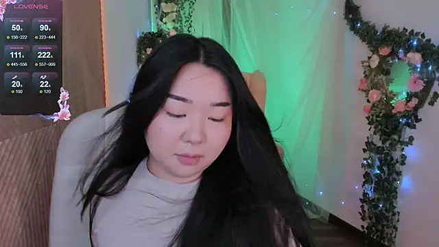 Snapshot of mei_honey_ chatting on January 2025 05:24:02 AM mei honey  online show from January 2025 05:24:02 AM