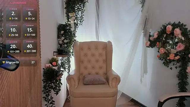 Snapshot of mei_honey_ chatting on March 2025 02:01:02 PM mei honey  online show from March 2025 02:01:02 PM