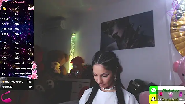 EvelynAisha online show from February 2025 04:11:01 PM