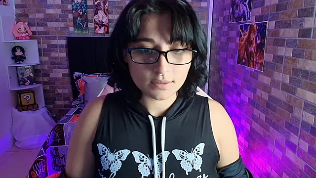 Snapshot of Pauilina chatting on December 2024 04:01:01 AM Pauilina online show from December 2024 04:01:01 AM