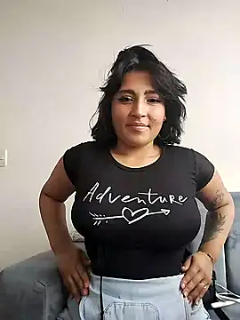 Snapshot of Pauilina chatting on December 2024 07:07:01 PM Pauilina online show from December 2024 07:07:01 PM