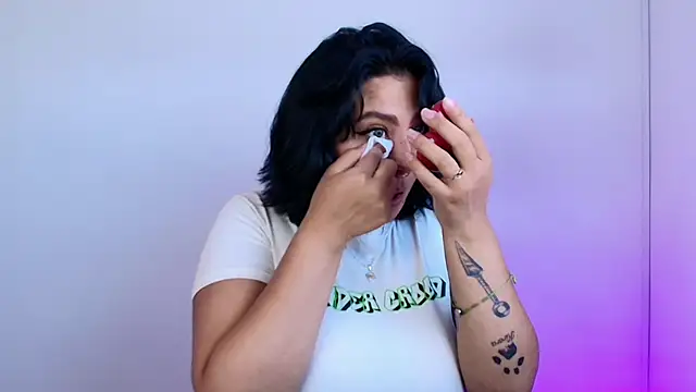 Snapshot of Pauilina chatting on January 2025 01:35:01 PM Pauilina online show from January 2025 01:35:01 PM