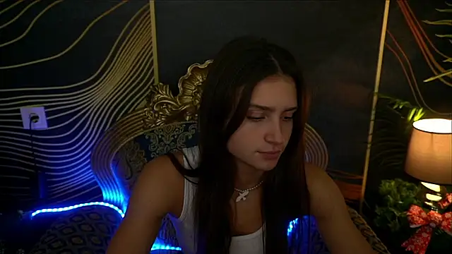 Snapshot of ValeryRoyale chatting on December 2024 02:22:01 PM ValeryRoyale online show from December 2024 02:22:01 PM