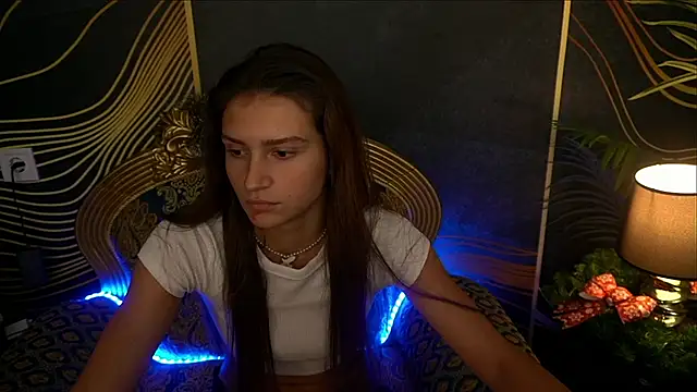 Snapshot of ValeryRoyale chatting on December 2024 01:54:01 PM ValeryRoyale online show from December 2024 01:54:01 PM