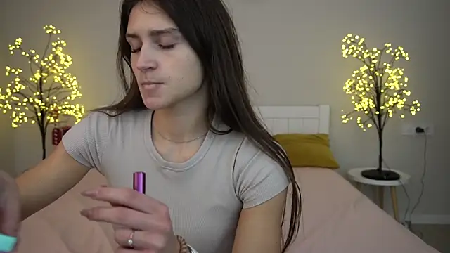 Snapshot of ValeryRoyale chatting on February 2025 02:37:01 PM ValeryRoyale online show from February 2025 02:37:01 PM