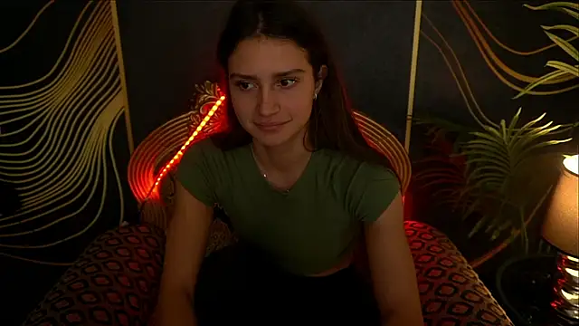 Snapshot of ValeryRoyale chatting on February 2025 02:48:02 PM ValeryRoyale online show from February 2025 02:48:02 PM