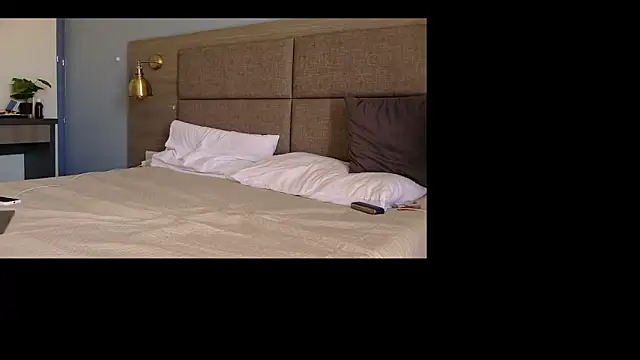 Snapshot of ValeryRoyale chatting on September 2025 10:17:01 AM ValeryRoyale online show from September 2025 10:17:01 AM