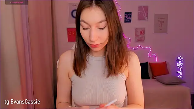 Snapshot of Cassie_Ice chatting on January 2025 04:21:01 AM Cassie Ice online show from January 2025 04:21:01 AM