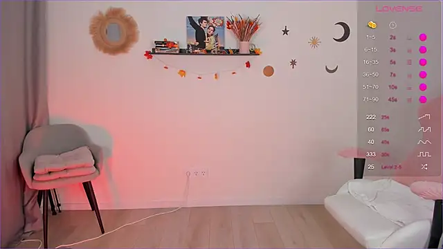 Snapshot of Cassie_Ice chatting on November 2025 05:17:02 AM Cassie Ice online show from November 2025 05:17:02 AM