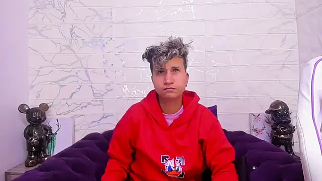 Im Milan Rs online show from February 2025 06:53:02 AM