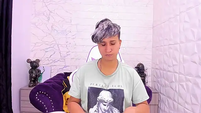 Im Milan Rs online show from February 2025 03:17:02 AM