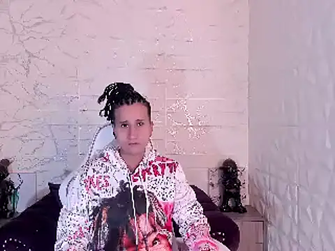 Im Milan Rs online show from February 2025 07:56:02 PM