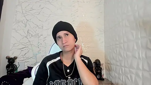 Im Milan Rs online show from March 2025 03:23:02 AM