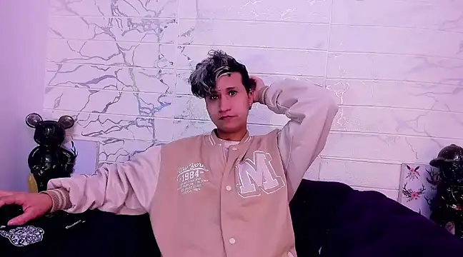 Im Milan Rs online show from March 2025 04:07:02 AM