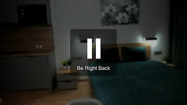 chloewallace online show from February 2025 10:44:02 PM