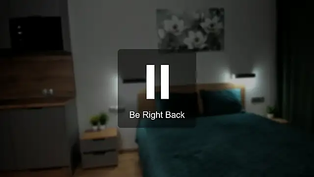 chloewallace online show from February 2025 10:10:02 PM