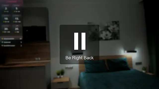 chloewallace online show from February 2025 12:02:01 AM