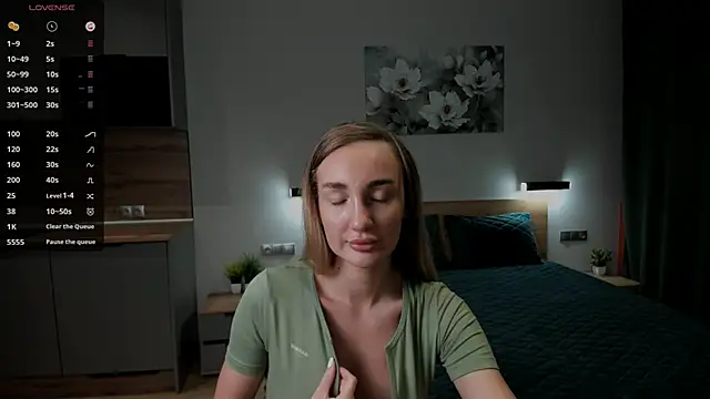 chloewallace online show from March 2025 08:26:02 PM
