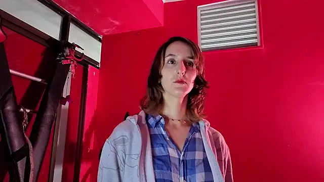 Snapshot of Ambar_Roux_ chatting on February 2026 02:14:01 PM Ambar Roux online show from February 2026 02:14:01 PM