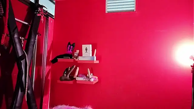 Snapshot of Ambar_Roux_ chatting on February 2026 12:58:01 PM Ambar Roux online show from February 2026 12:58:01 PM