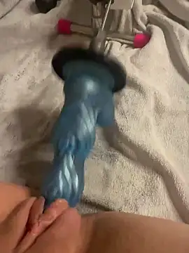 luisa1 online show from December 2025 08:15:02 PM