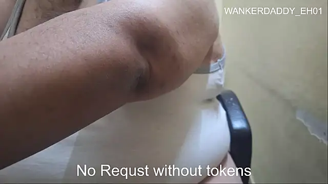 Snapshot of WANKERDADDY_EH01 chatting on December 2024 05:03:01 PM WANKERDADDY EH01 online show from December 2024 05:03:01 PM