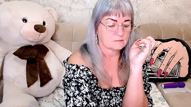 SiberiabBerry online show from November 2025 12:54:02 AM