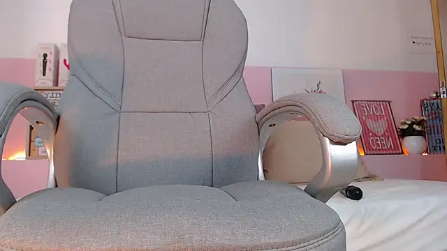 Snapshot of violeta_leon chatting on February 2025 09:11:01 AM violeta leon online show from February 2025 09:11:01 AM